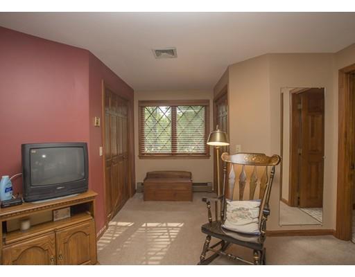 747 Middle Rd, Acushnet, MA 02743 photo 17