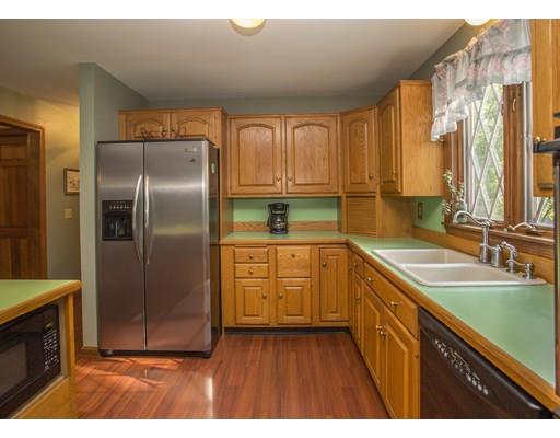 747 Middle Rd, Acushnet, MA 02743 photo 7