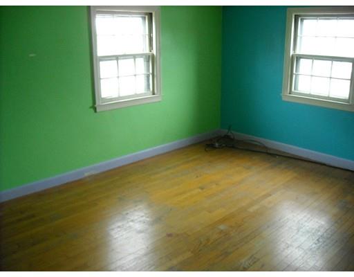 174 Chapin Ter, Springfield, MA 01104 photo 10