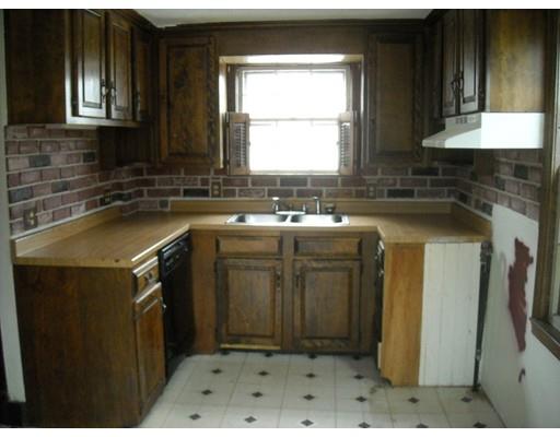 174 Chapin Ter, Springfield, MA 01104 photo 6