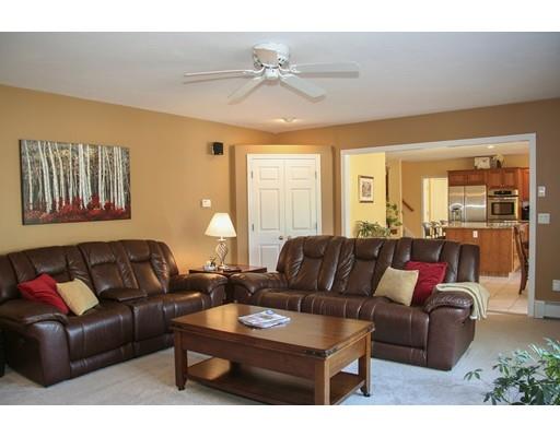 9 Maynard Rd, Berlin, MA 01503 photo 8
