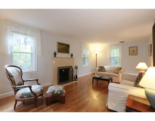 61 Hackensack Rd, Chestnut Hill, MA 02467 photo 2