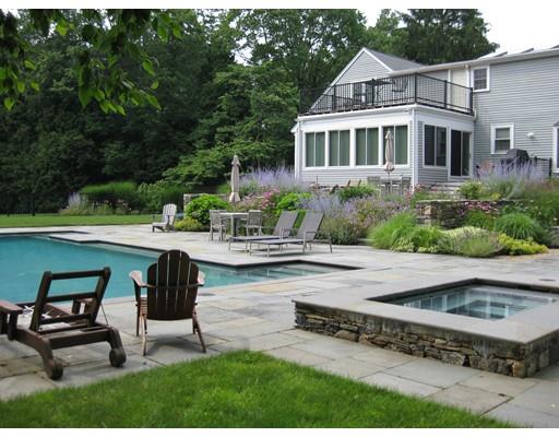 60 Wildwood Dr, Needham, MA 02492 photo 2