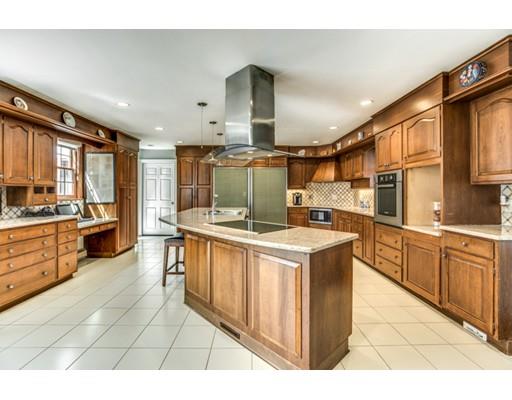 60 Wildwood Dr, Needham, MA 02492 photo 5