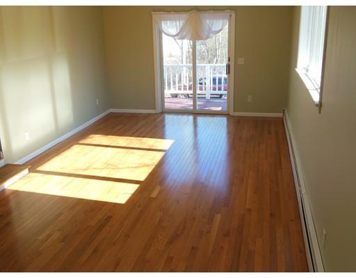 76 Grove, Gloucester, MA 01930 photo 3