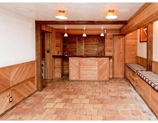 689 Great Plain Ave, Needham, MA 02492 photo 21