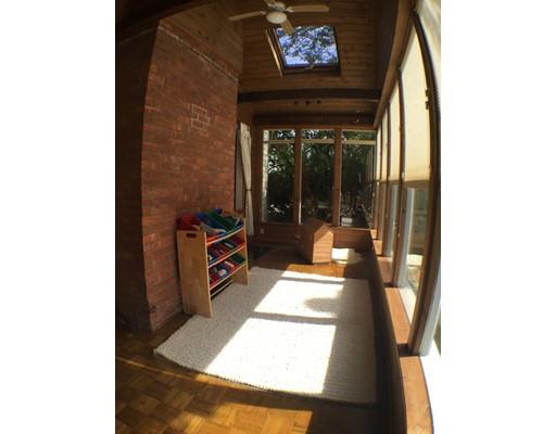 689 Great Plain Ave, Needham, MA 02492 photo 9