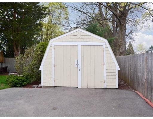 689 Great Plain Ave, Needham, MA 02492 photo 23
