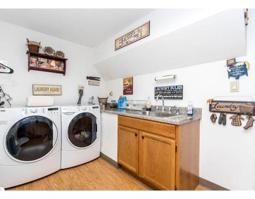 54 Ivy Ln, Waltham, MA 02452 photo 22