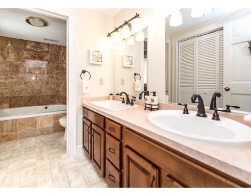 54 Ivy Ln, Waltham, MA 02452 photo 14