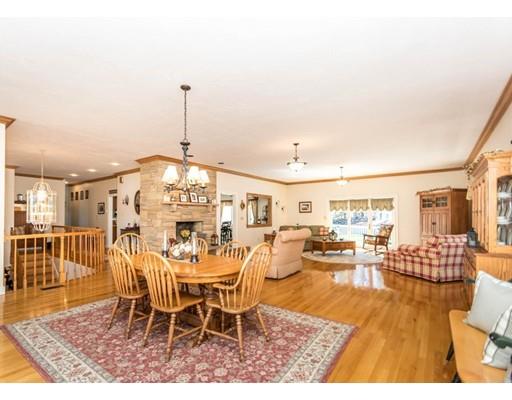 54 Ivy Ln, Waltham, MA 02452 photo 7