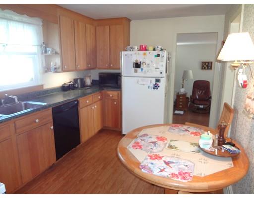 116 Chalmers St, Springfield, MA 01118 photo 3