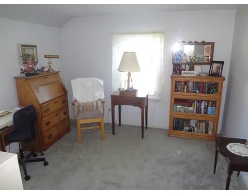 116 Chalmers St, Springfield, MA 01118 photo 12