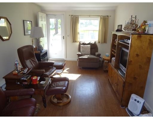 116 Chalmers St, Springfield, MA 01118 photo 9