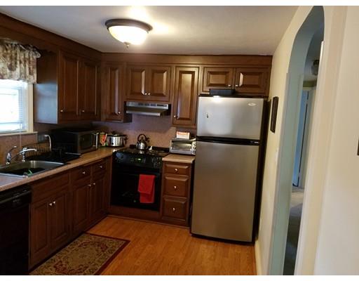 6 Willowbrook Dr, Springfield, MA 01129 photo 5