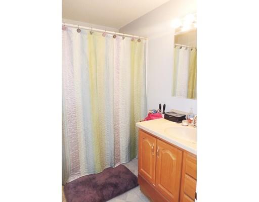 73 Upton St, Springfield, MA 01104 photo 10