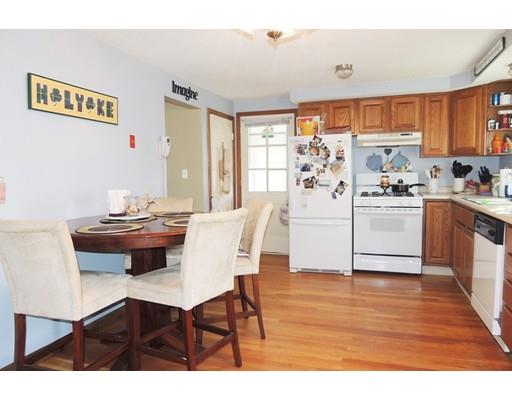 73 Upton St, Springfield, MA 01104 photo 5