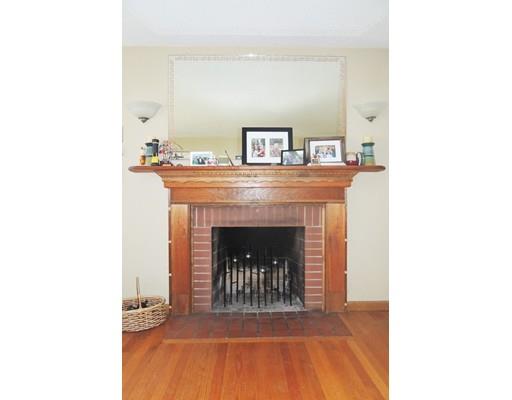 73 Upton St, Springfield, MA 01104 photo 3