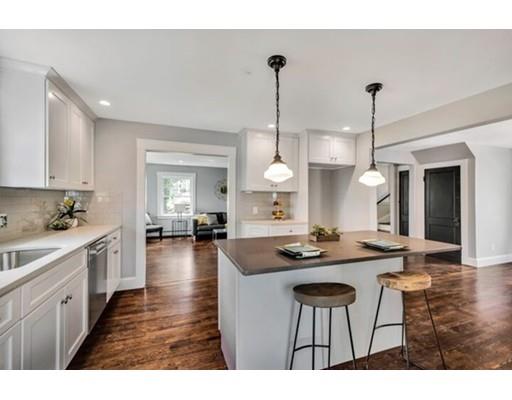 28 Oak St, Reading, MA 01867 photo 3
