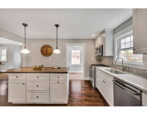 28 Oak St, Reading, MA 01867 photo 1