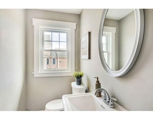 28 Oak St, Reading, MA 01867 photo 7