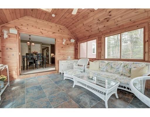 17 Fowler St, Upton, MA 01568 photo 9