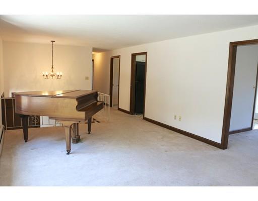 22 Pasture, Reading, MA 01867 photo 13