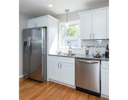 153 Jacob St, Chicopee, MA 01020 photo 2