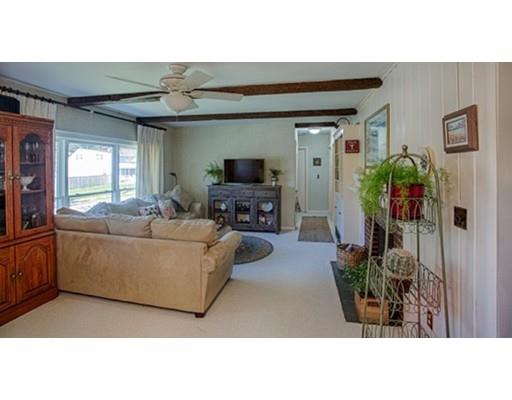 26 Wayside Dr, Danvers, MA 01923 photo 4