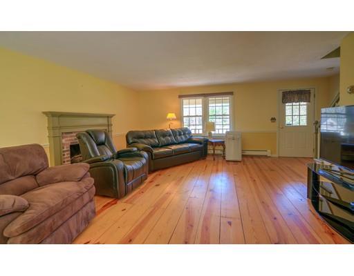 1 Mowry St, Mendon, MA 01756 photo 11
