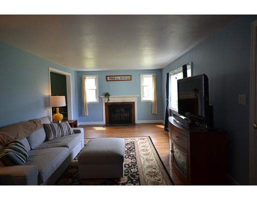 103 Pilgrim Rd, Springfield, MA 01118 photo 5