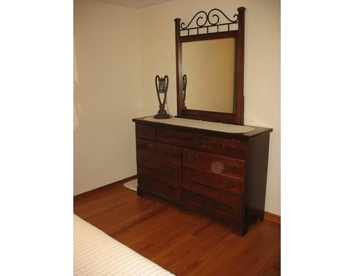 31 Fedak Dr, Chicopee, MA 01013 photo 13