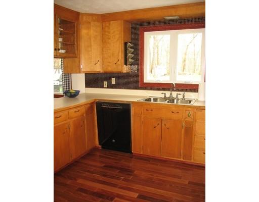 31 Fedak Dr, Chicopee, MA 01013 photo 6
