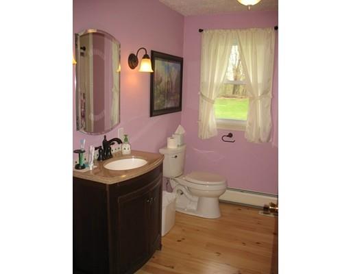 31 Fedak Dr, Chicopee, MA 01013 photo 17