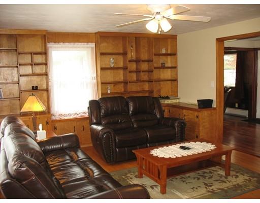 31 Fedak Dr, Chicopee, MA 01013 photo 7