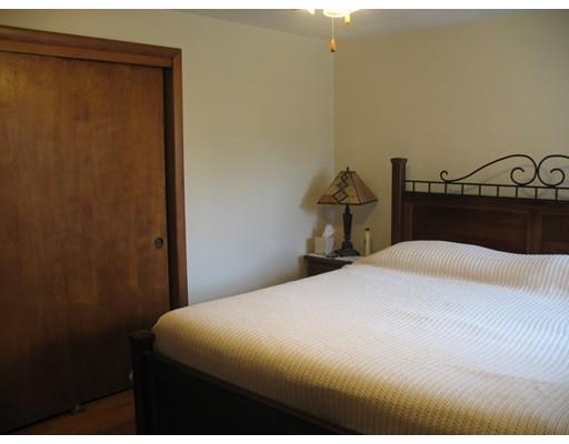 31 Fedak Dr, Chicopee, MA 01013 photo 12