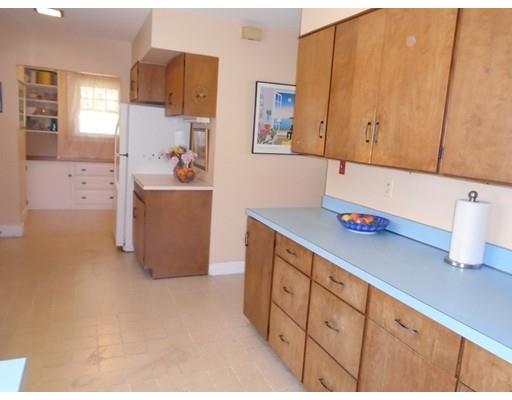 61 Maple St, Middleton, MA 01949 photo 10