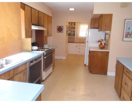 61 Maple St, Middleton, MA 01949 photo 9
