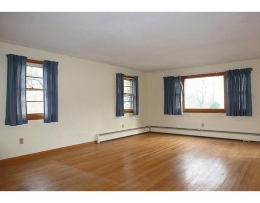 41 Coolidge Rd, Chicopee, MA 01013 photo 3