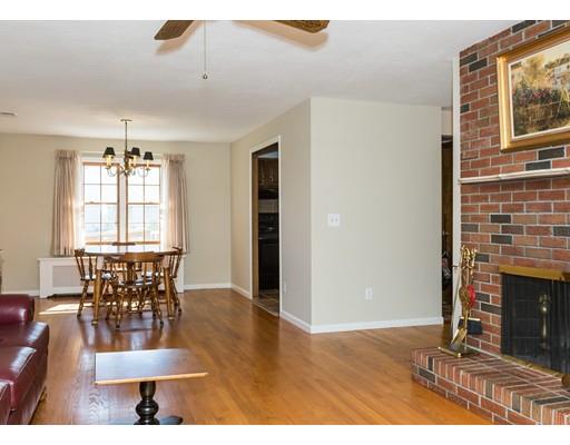 279 Springfield St, Springfield, MA 01107 photo 4
