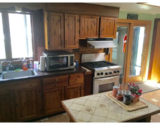 48 Redden St, Springfield, MA 01119 photo 9