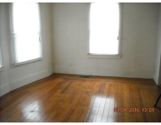 22 Claremont St, Springfield, MA 01108 photo 9