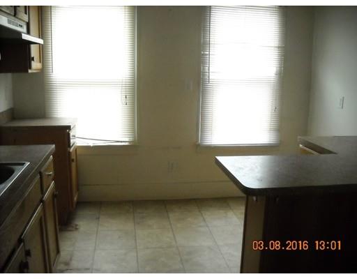 22 Claremont St, Springfield, MA 01108 photo 5