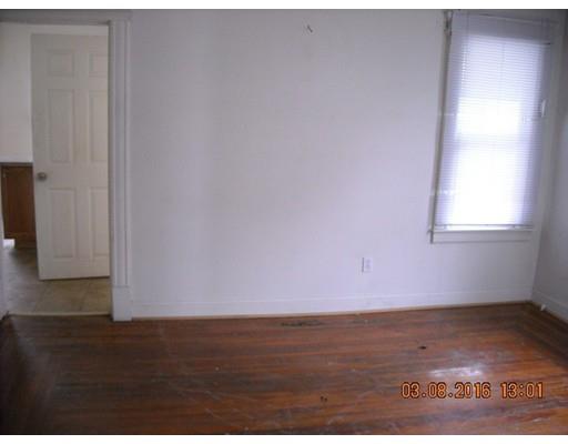22 Claremont St, Springfield, MA 01108 photo 8
