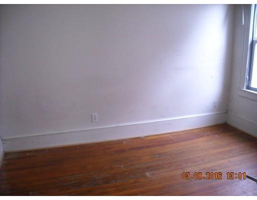 22 Claremont St, Springfield, MA 01108 photo 7