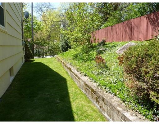 53 Anna St, Worcester, MA 01604 photo 4