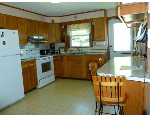 53 Anna St, Worcester, MA 01604 photo 9
