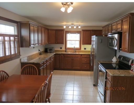 37 Grattan St, Fall River, MA 02721 photo 7