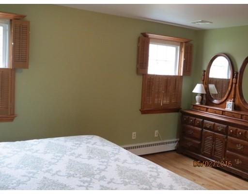 37 Grattan St, Fall River, MA 02721 photo 11