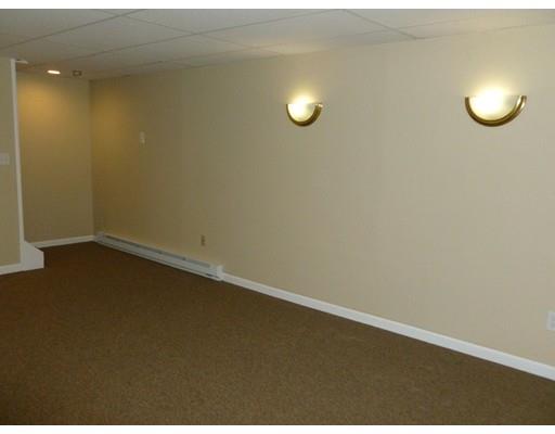 40 Paramount St, Springfield, MA 01104 photo 22